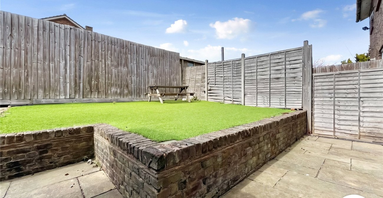 3 bedroom house to rent in Rochester | Robinson Michael & Jackson