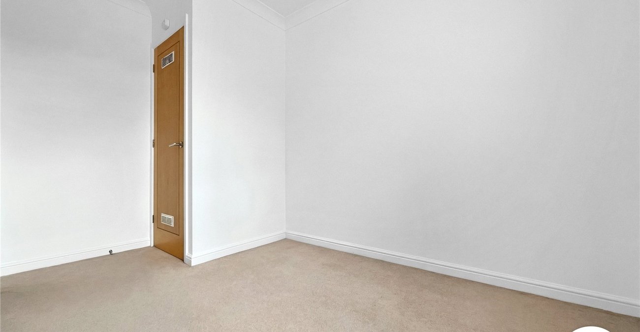 3 bedroom house to rent in Upnor | Robinson Michael & Jackson