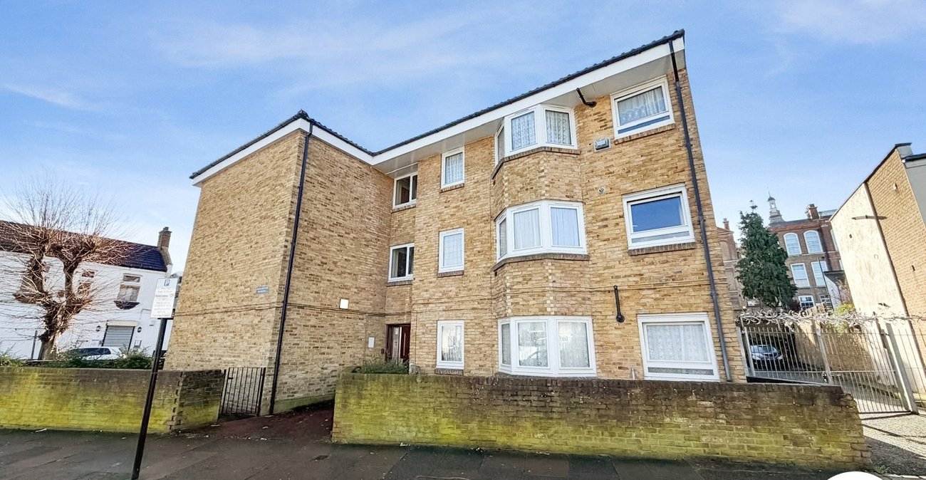 1 bedroom property to rent in London | 