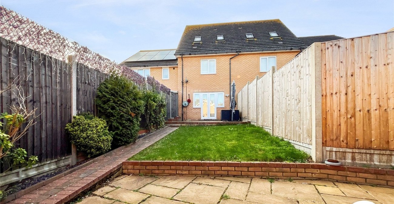 3 bedroom house to rent in Hoo | Robinson Michael & Jackson