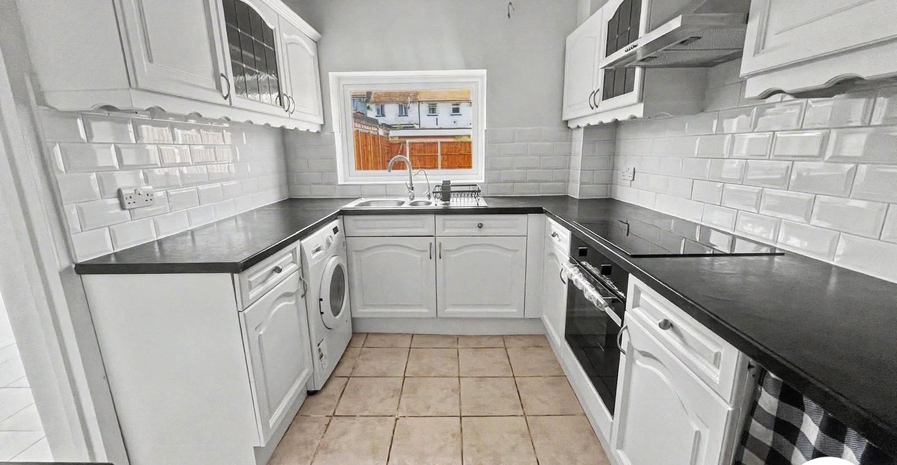 4 bedroom house to rent in Belvedere | Robinson Jackson