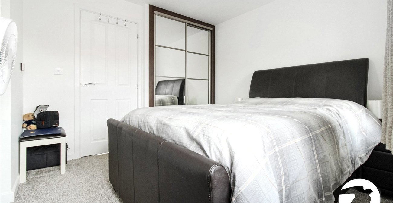 3 bedroom house to rent in Castle Hill | Robinson Michael & Jackson