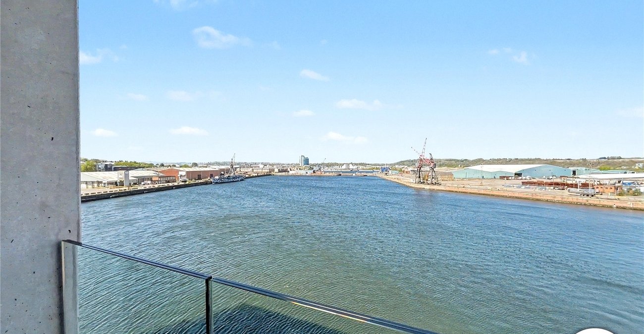 3 bedroom property to rent in Chatham | Robinson Michael & Jackson