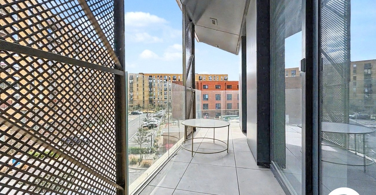 3 bedroom property to rent in Chatham | Robinson Michael & Jackson