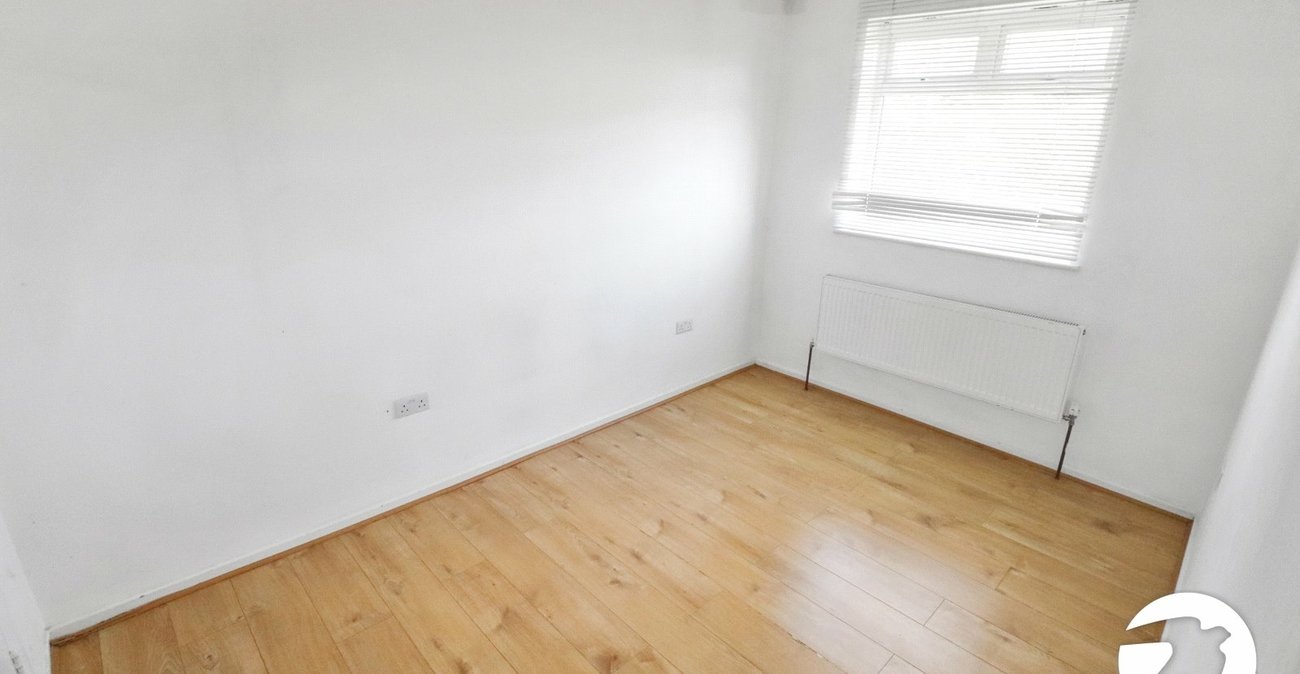 3 bedroom property to rent in London | 