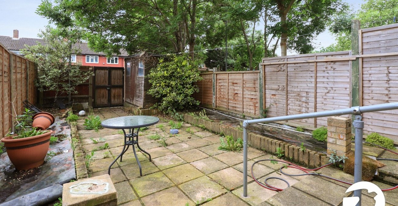 3 bedroom property to rent in London | 