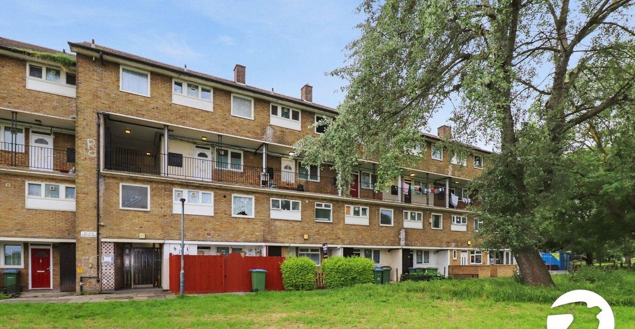 3 bedroom property to rent in London | 