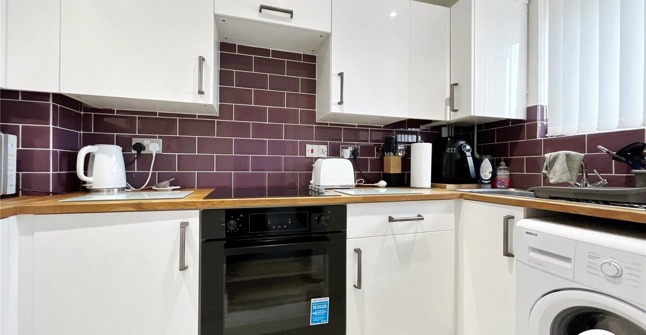 2 bedroom house to rent in Chatham | Robinson Michael & Jackson