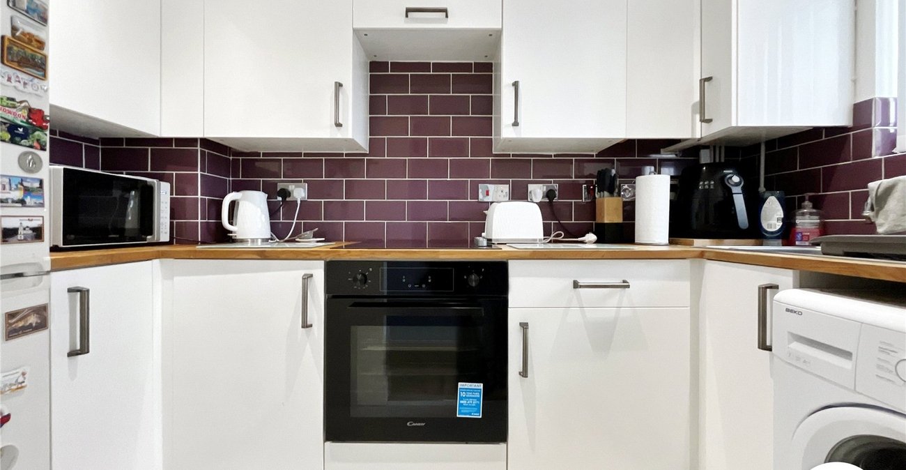 2 bedroom house to rent in Chatham | Robinson Michael & Jackson