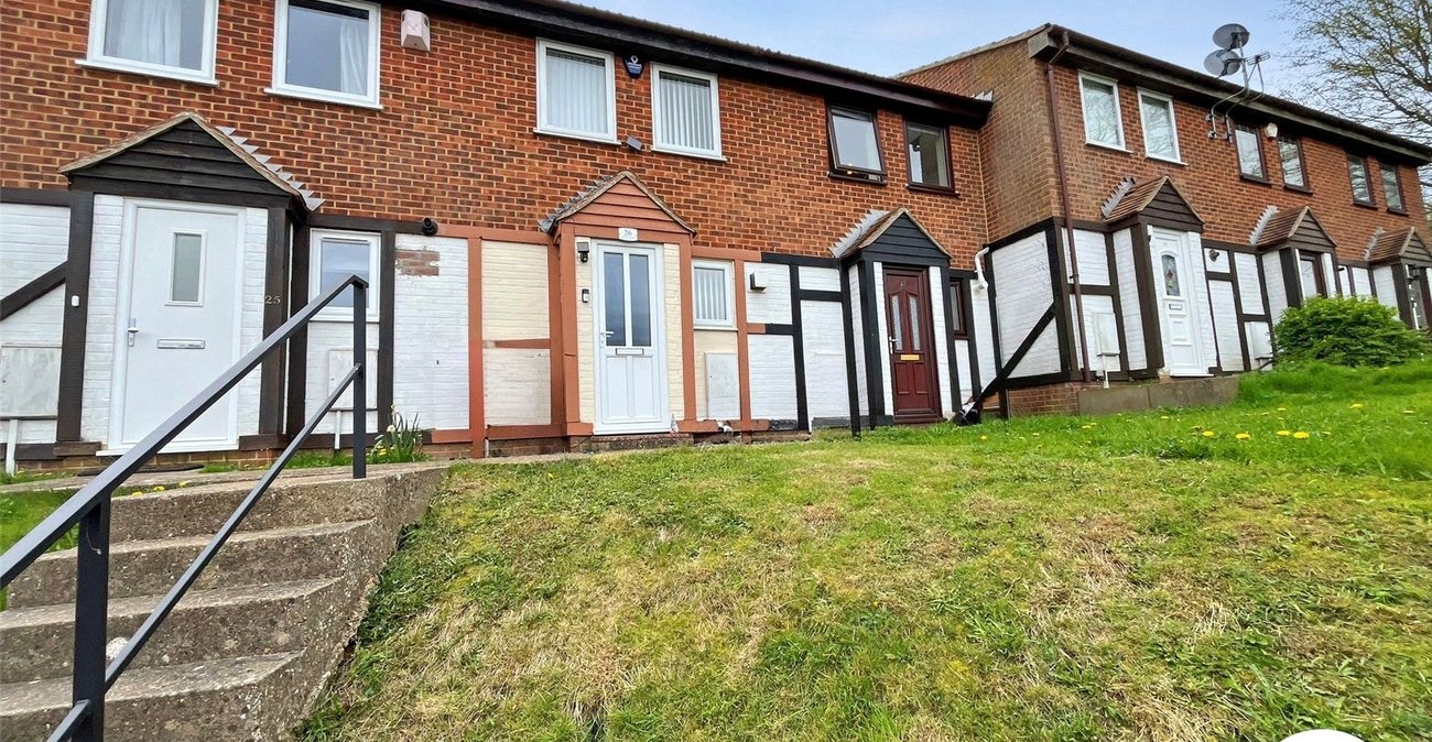 2 bedroom house to rent in Chatham | Robinson Michael & Jackson