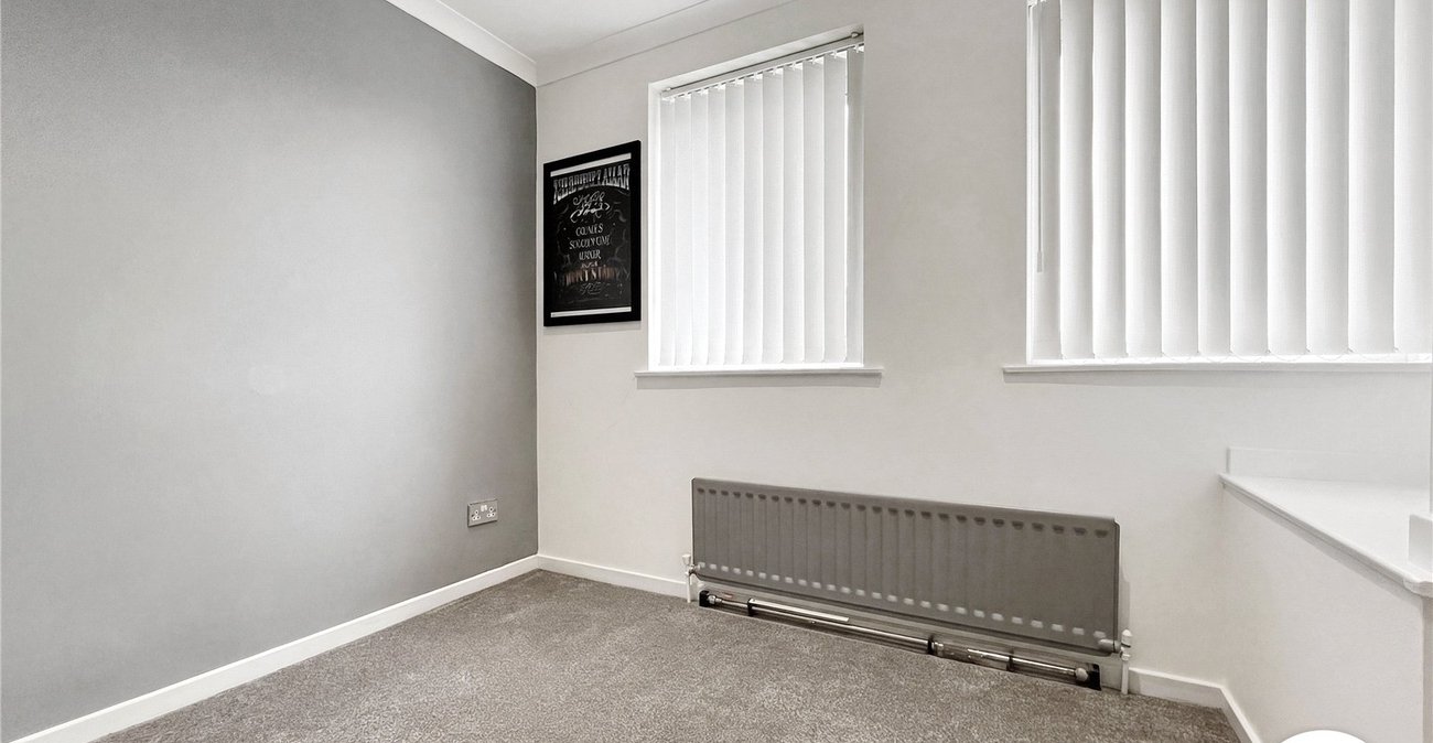 2 bedroom house to rent in Chatham | Robinson Michael & Jackson