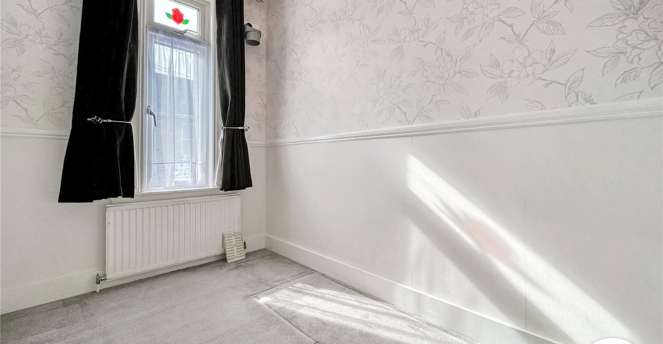 4 bedroom house to rent in Gillingham | Robinson Michael & Jackson