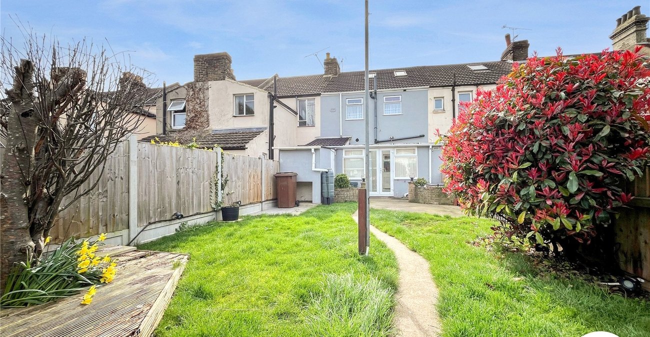 4 bedroom house to rent in Gillingham | Robinson Michael & Jackson