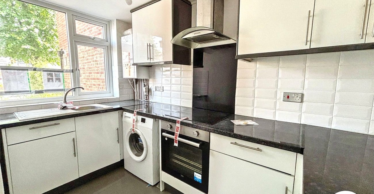 2 bedroom property to rent in Maidstone | Robinson Michael & Jackson