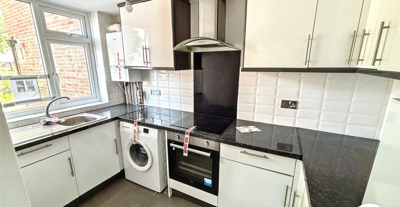2 bedroom property to rent in Maidstone | Robinson Michael & Jackson