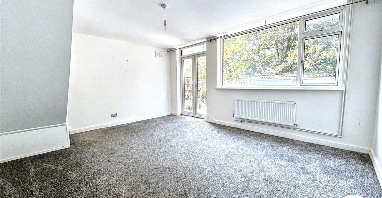 2 bedroom property to rent in Maidstone | Robinson Michael & Jackson