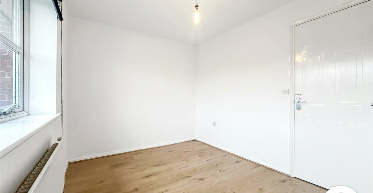 2 bedroom house to rent in London | 