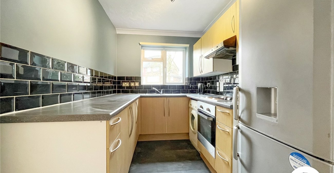 1 bedroom property to rent in Gillingham | Robinson Michael & Jackson