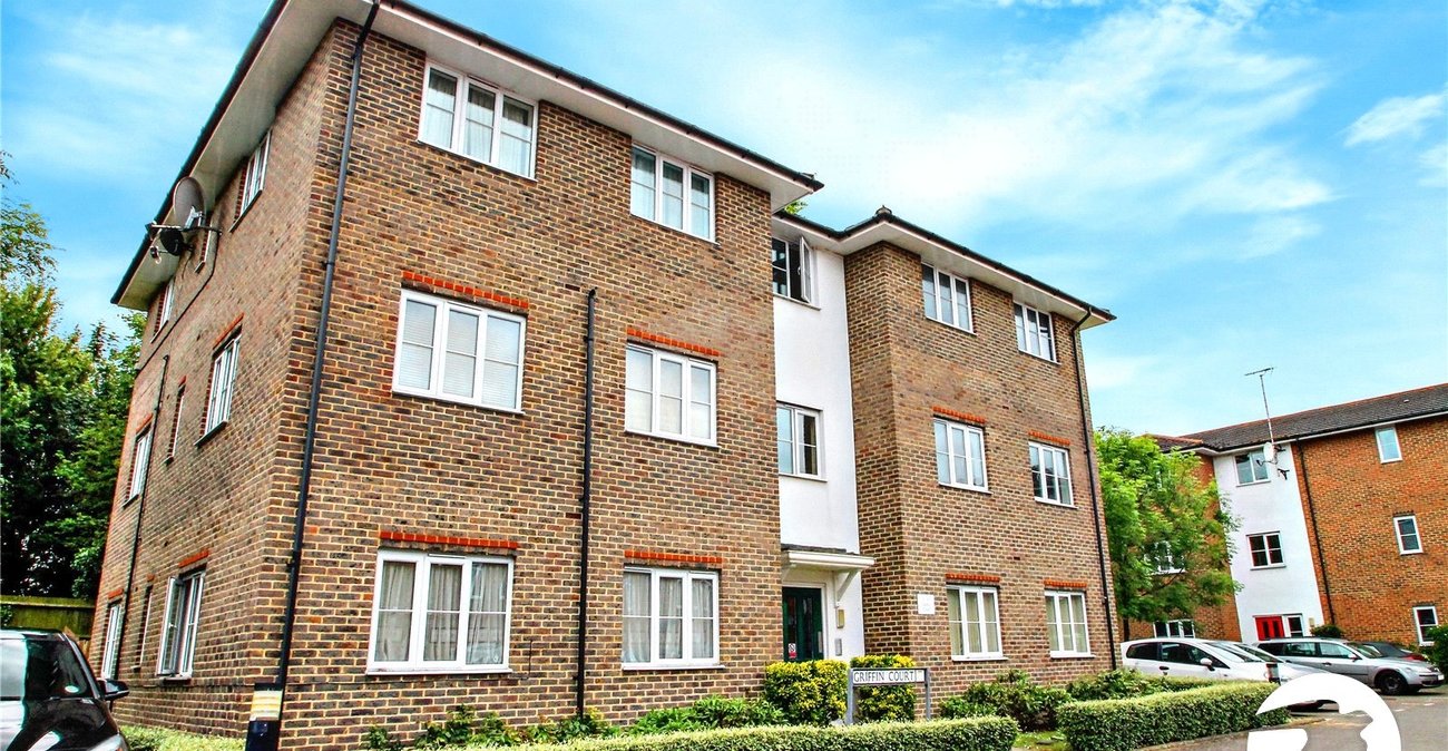 2 bedroom property to rent in Gillingham | Robinson Michael & Jackson