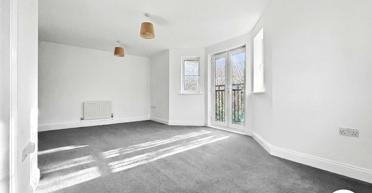 2 bedroom property to rent in Gillingham | Robinson Michael & Jackson