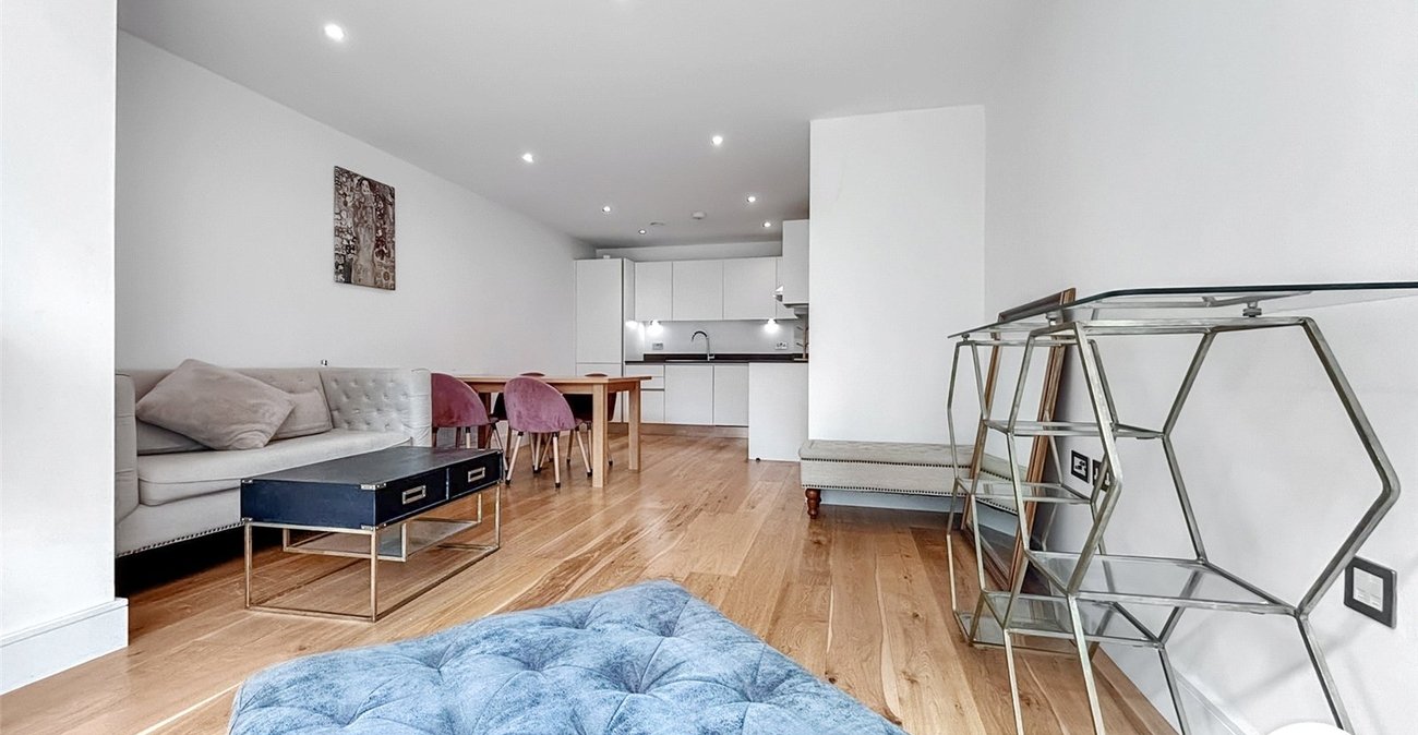 1 bedroom property to rent in London | Robinson Jackson