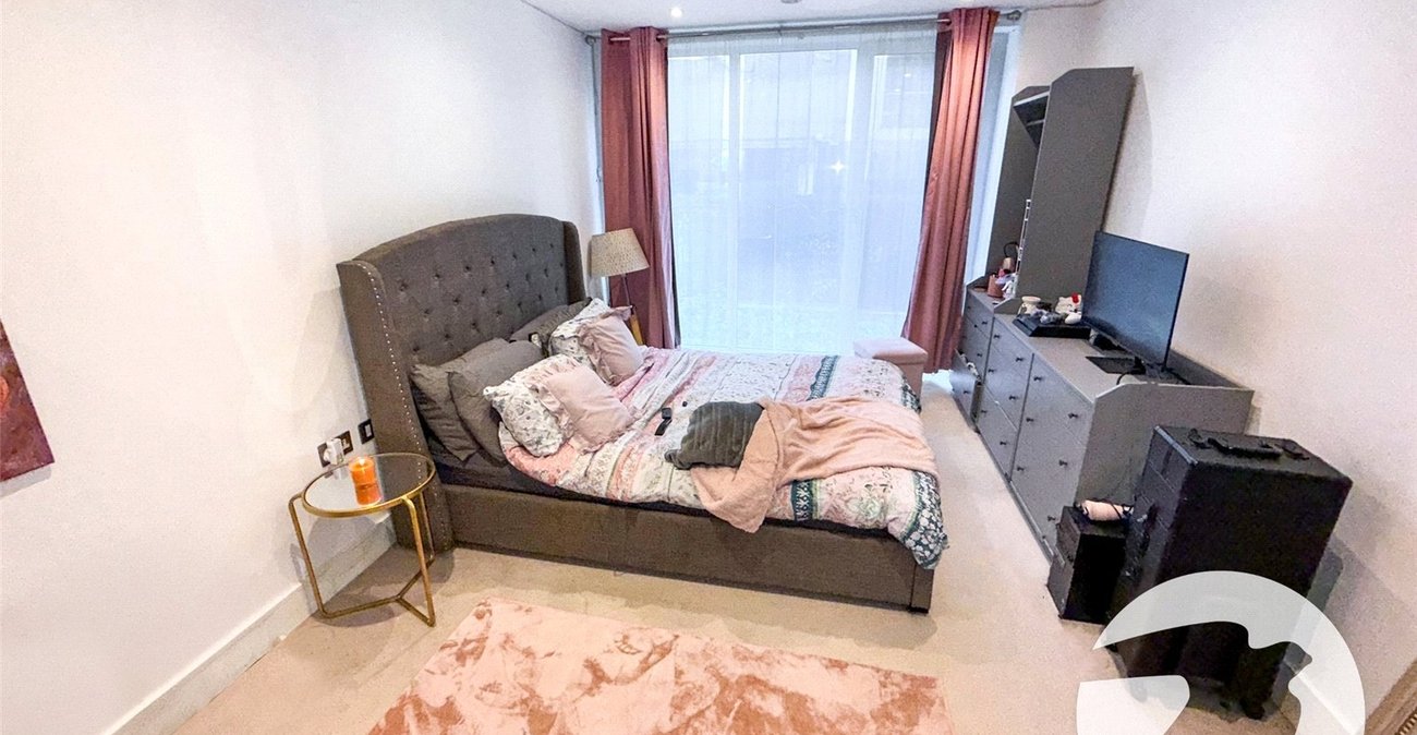 1 bedroom property to rent in London | Robinson Jackson