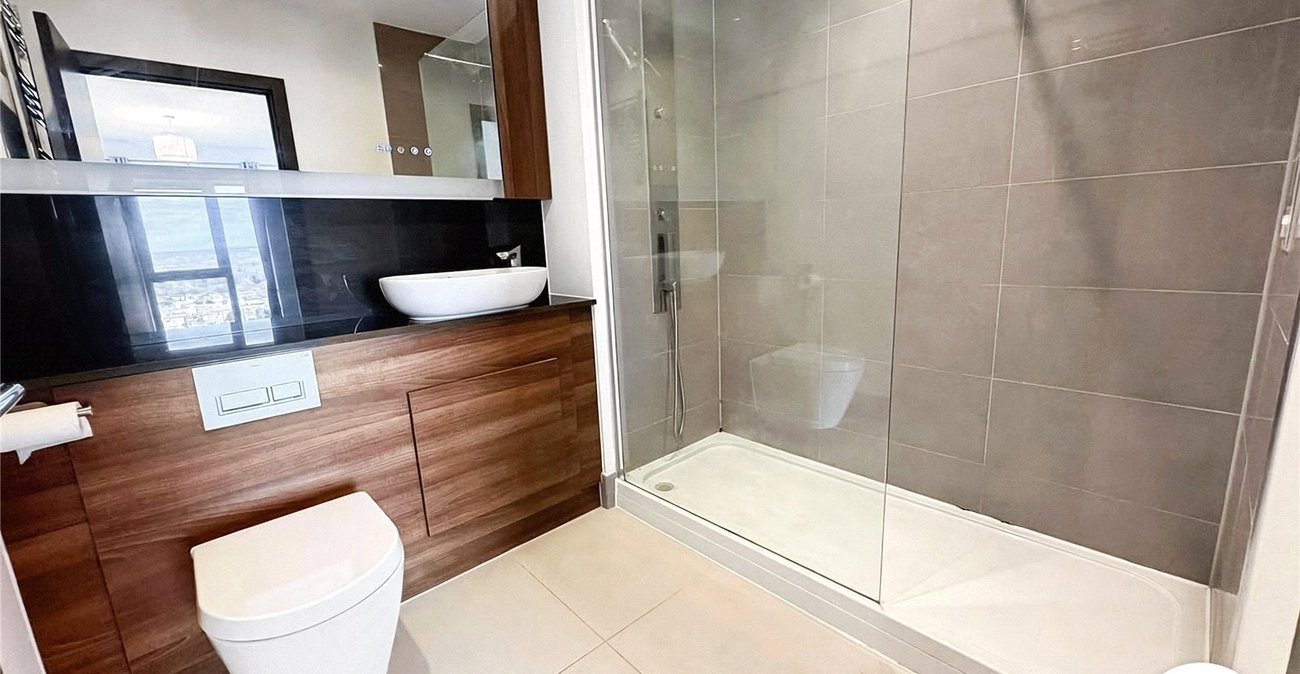 2 bedroom property to rent in Waterhouse Avenue | Robinson Michael & Jackson