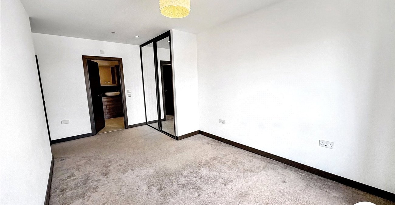 2 bedroom property to rent in Waterhouse Avenue | Robinson Michael & Jackson