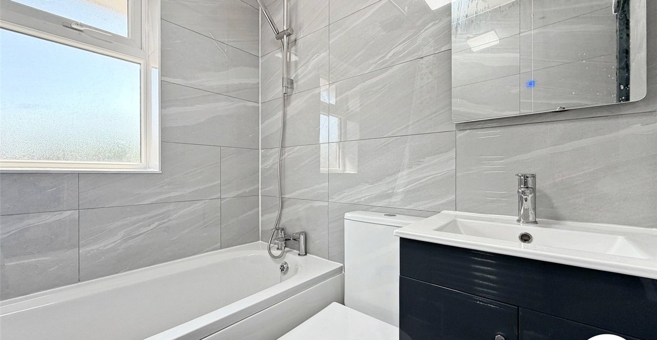 4 bedroom house to rent in Welling | 