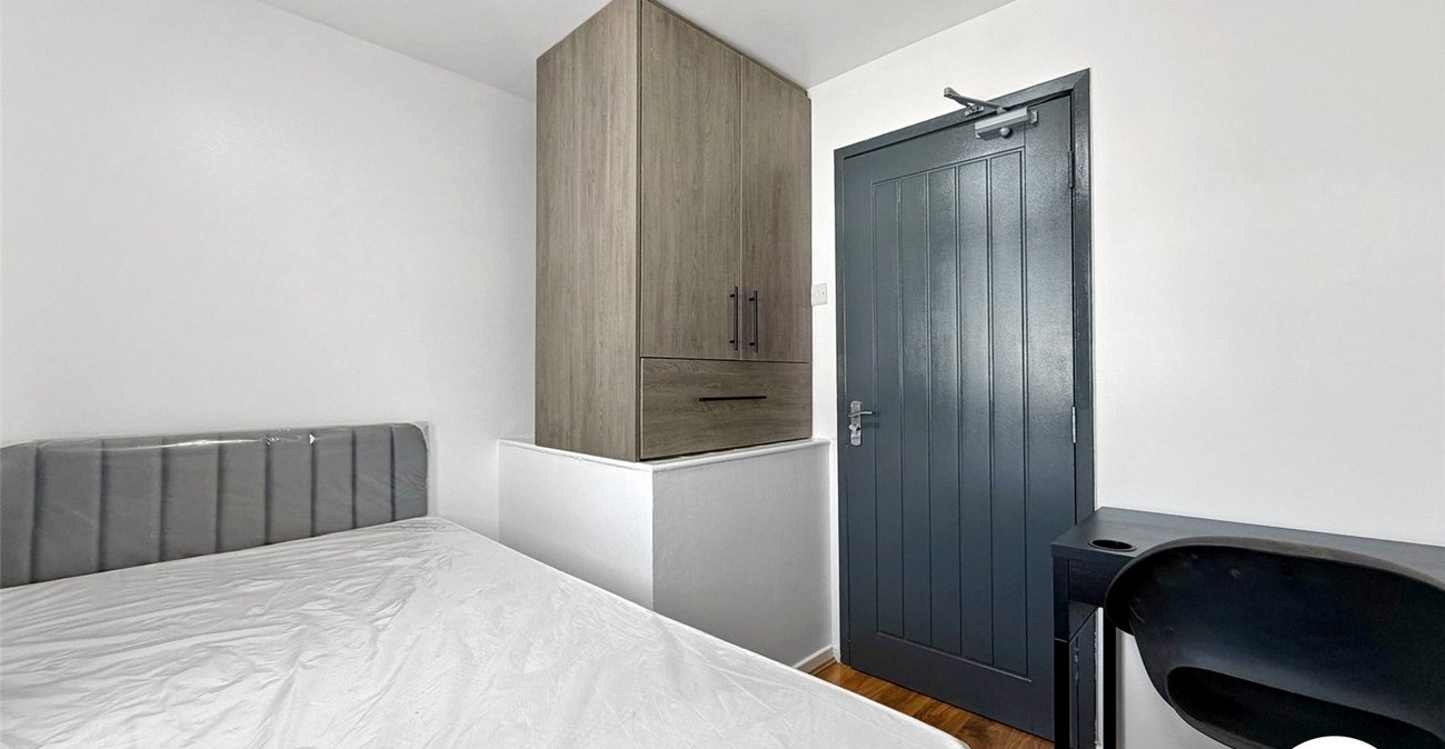 4 bedroom house to rent in Welling | 