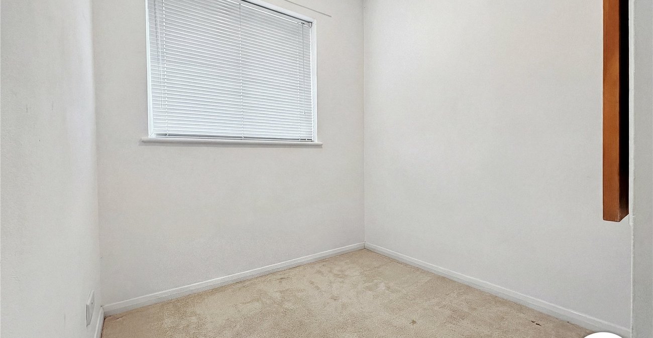 3 bedroom house to rent in London | Robinson Jackson