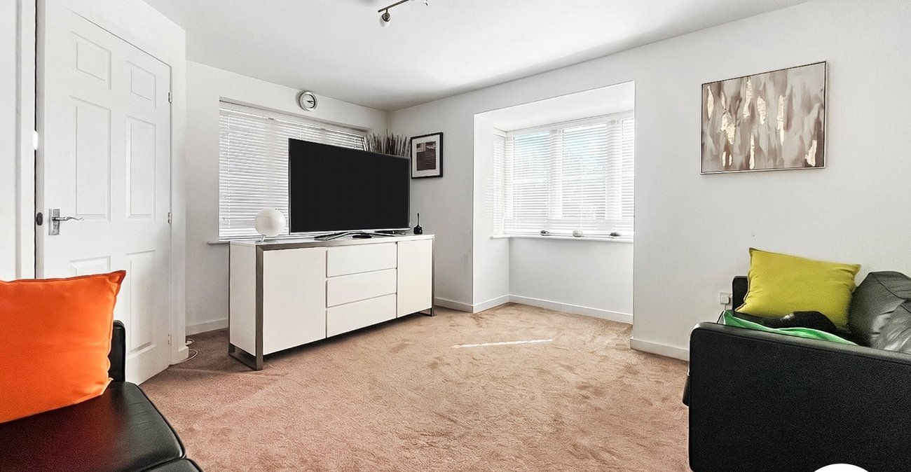 3 bedroom house to rent in Dartford | Robinson Jackson