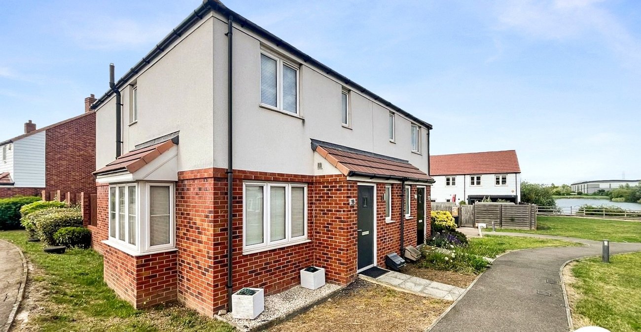 3 bedroom house to rent in Dartford | Robinson Jackson
