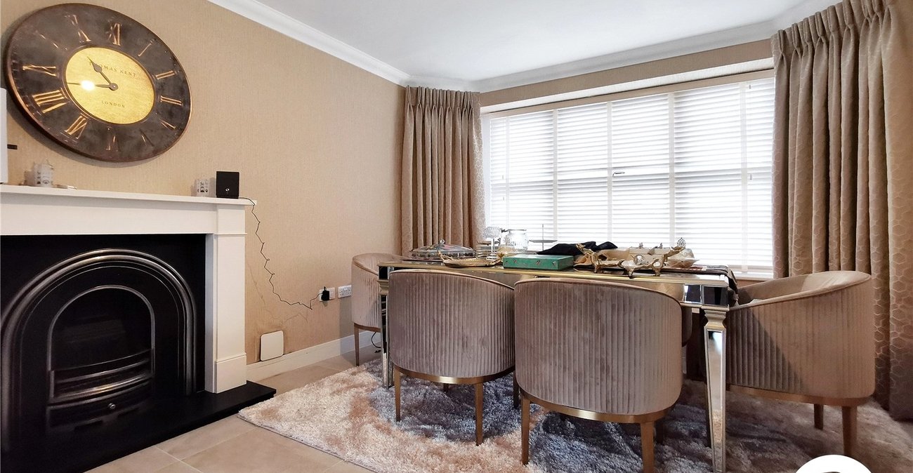 5 bedroom house to rent in Dartford | Robinson Jackson