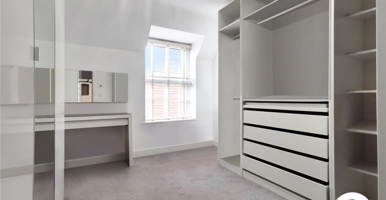 5 bedroom house to rent in Dartford | Robinson Jackson
