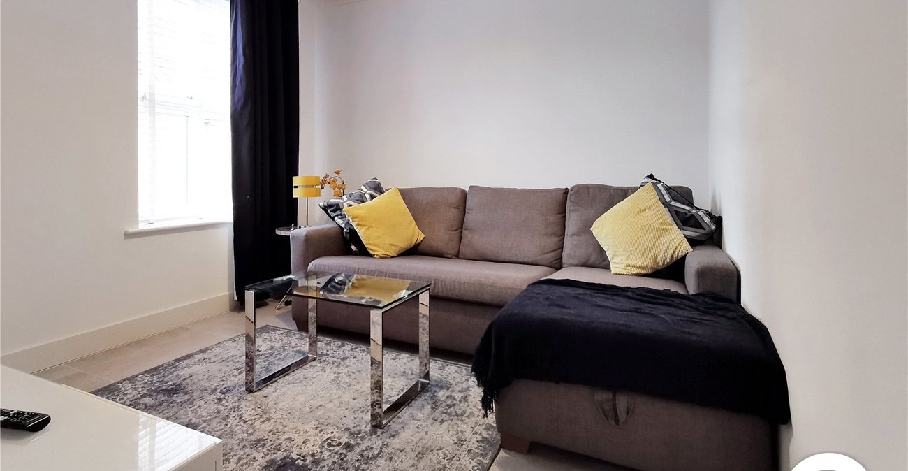 5 bedroom house to rent in Dartford | Robinson Jackson