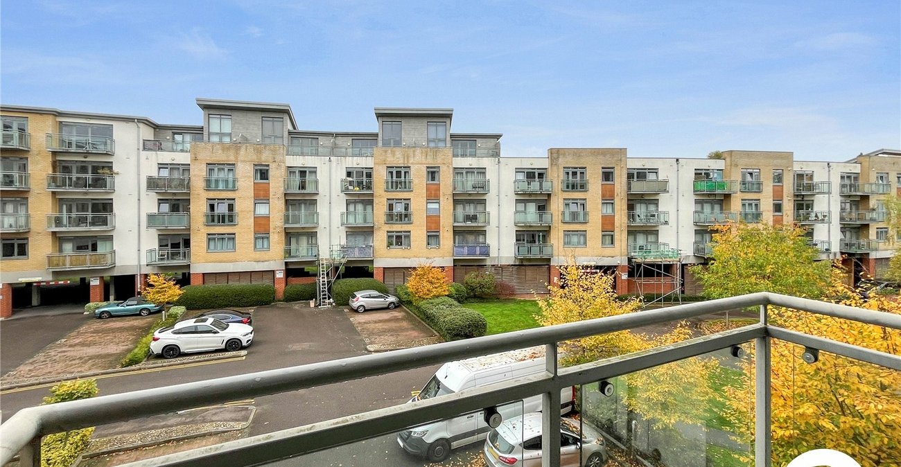 2 bedroom property to rent in Maidstone | Robinson Michael & Jackson