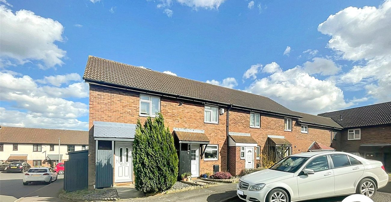 2 bedroom house to rent in Rochester | Robinson Michael & Jackson