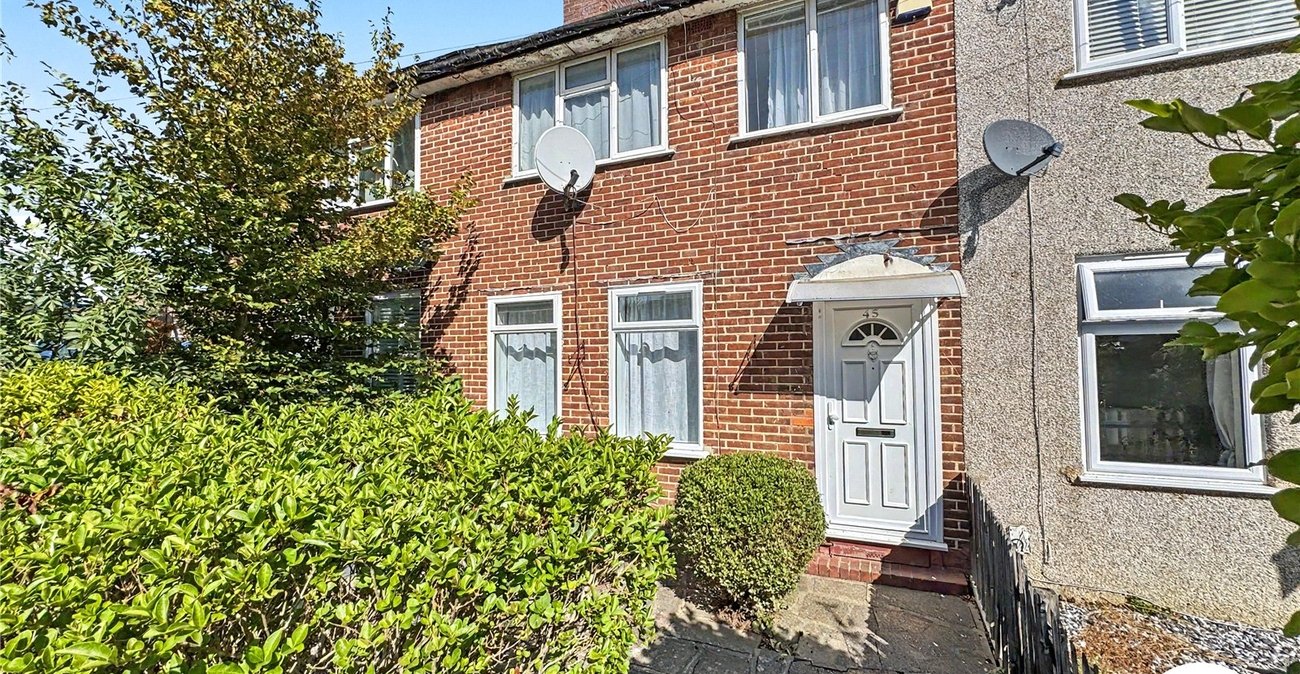 3 bedroom house to rent in Eltham | Robinson Jackson