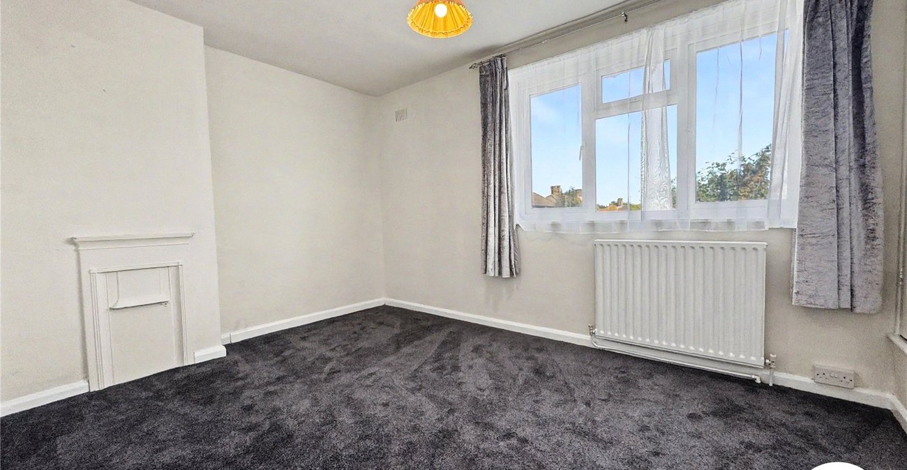 3 bedroom house to rent in Eltham | Robinson Jackson
