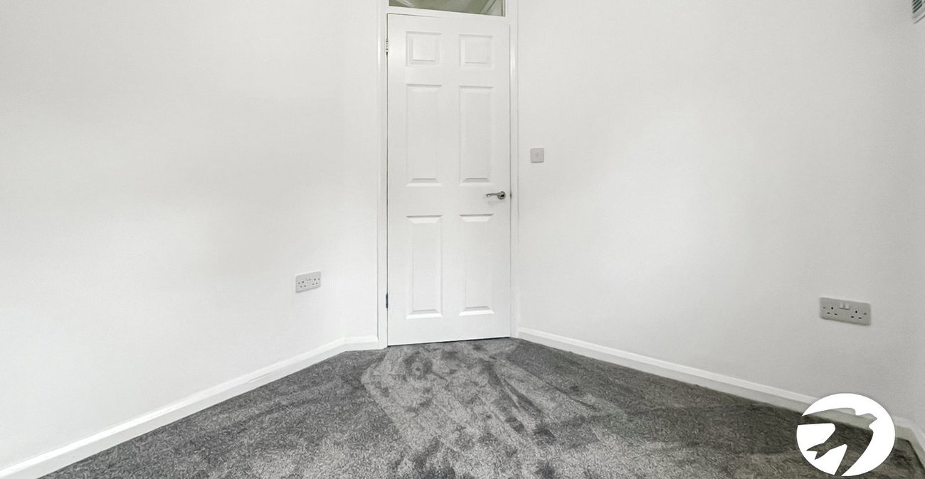 3 bedroom house to rent in Rochester | Robinson Michael & Jackson