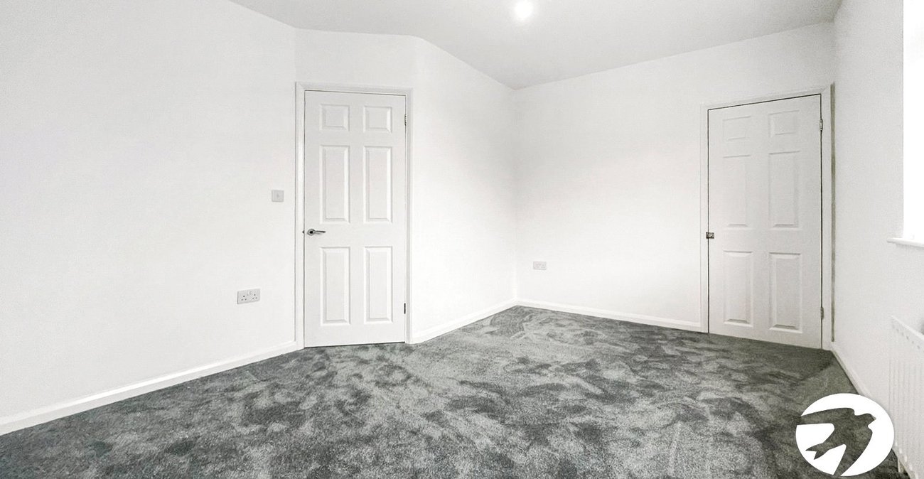 3 bedroom house to rent in Rochester | Robinson Michael & Jackson