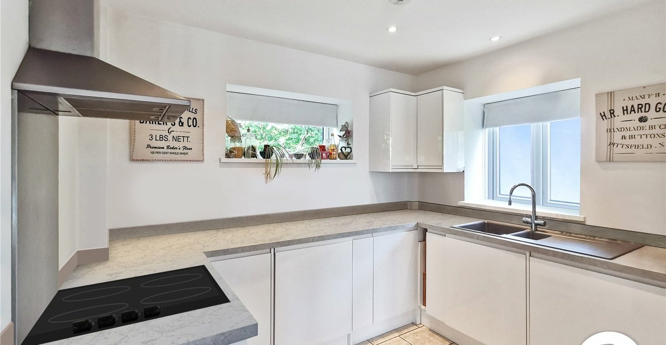 3 bedroom property to rent in Stansted | Robinson Jackson