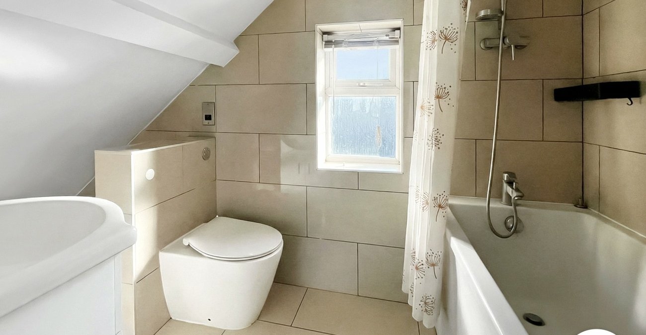 3 bedroom house to rent in Sidcup | Robinson Jackson