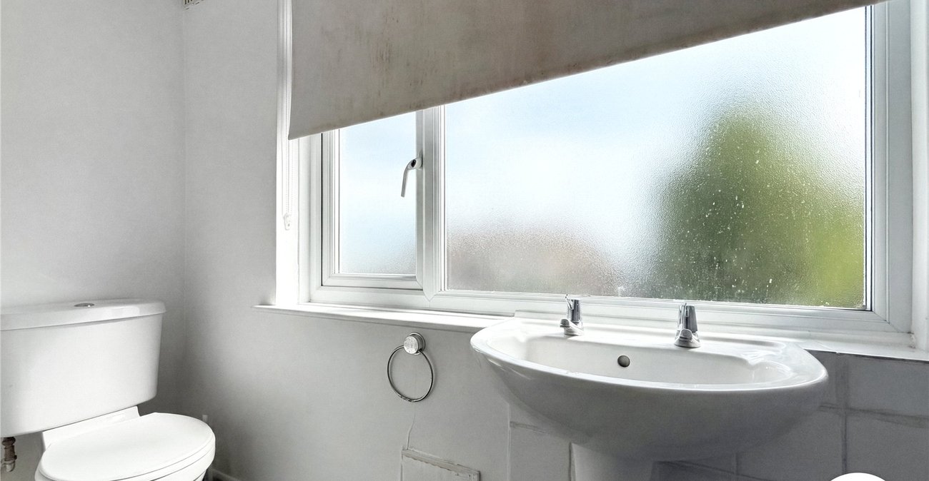 1 bedroom property to rent in Rochester | Robinson Michael & Jackson