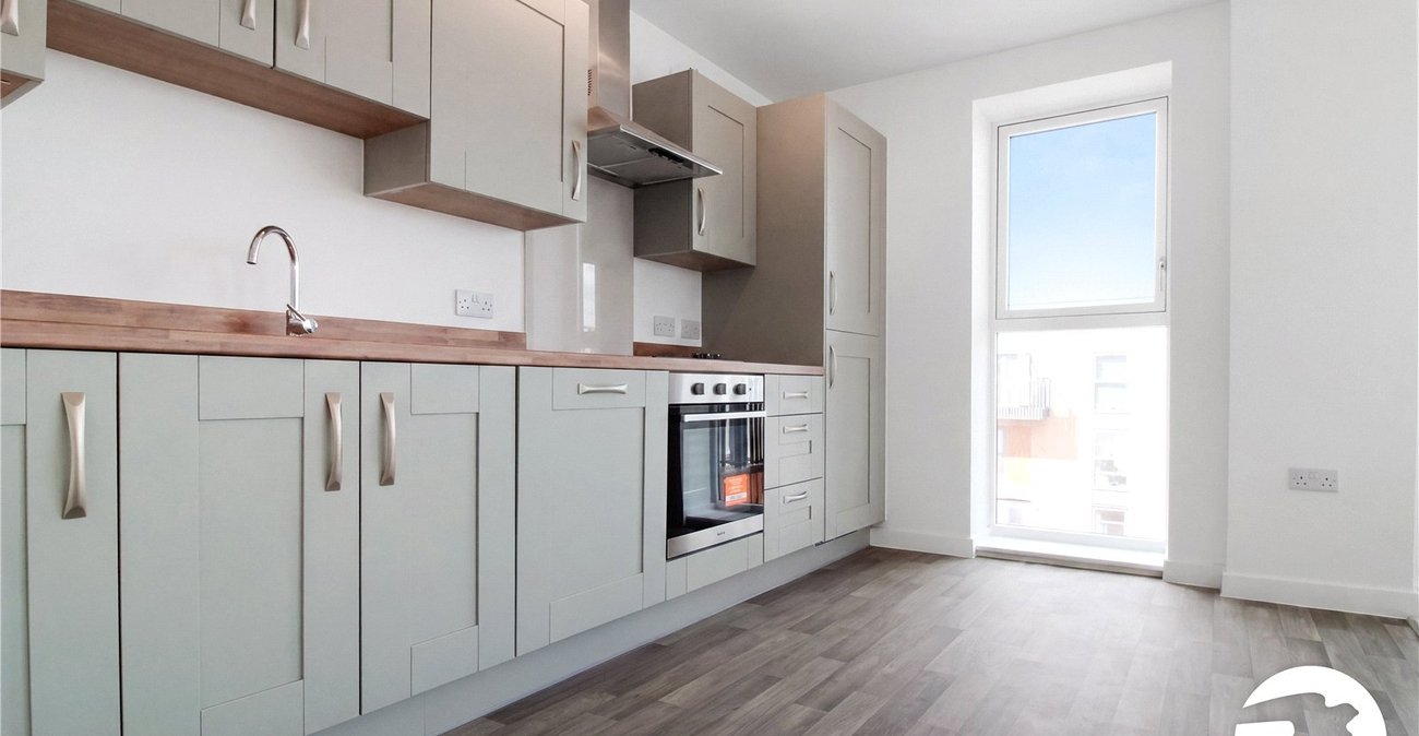 2 bedroom property to rent in Northfleet | Robinson Michael & Jackson