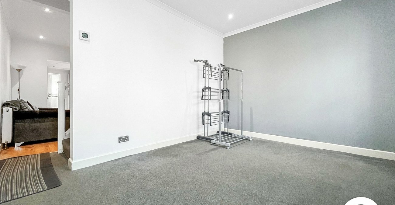 2 bedroom house to rent in Chatham | Robinson Michael & Jackson