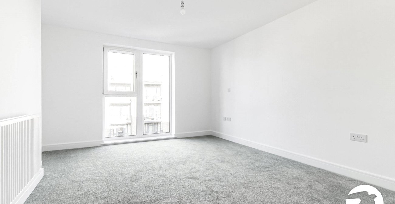 2 bedroom property to rent in Castle Hill Drive | Robinson Michael & Jackson
