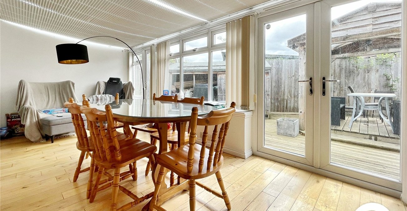 4 bedroom bungalow to rent in Bexleyheath | Robinson Jackson