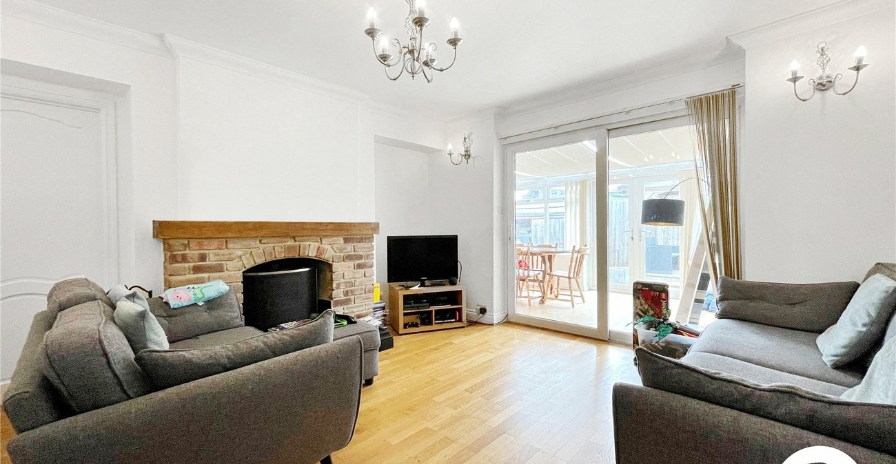 4 bedroom bungalow to rent in Bexleyheath | Robinson Jackson